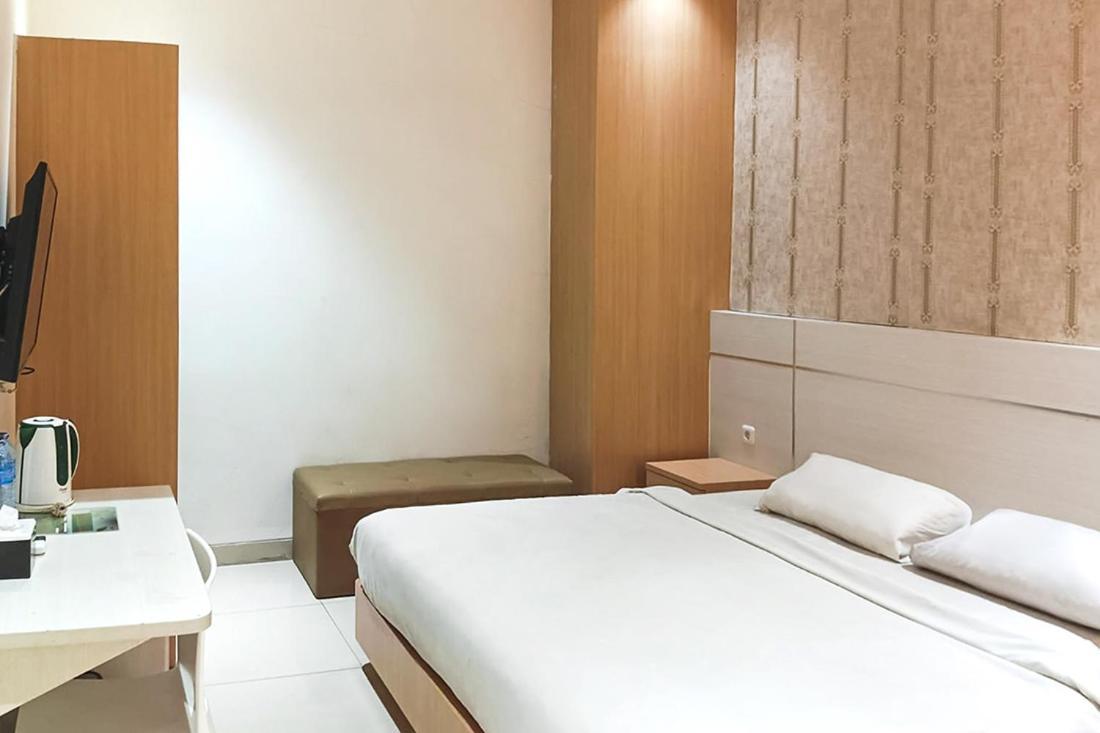 Twospaces Living At Kr Hotel Palembang Luaran gambar